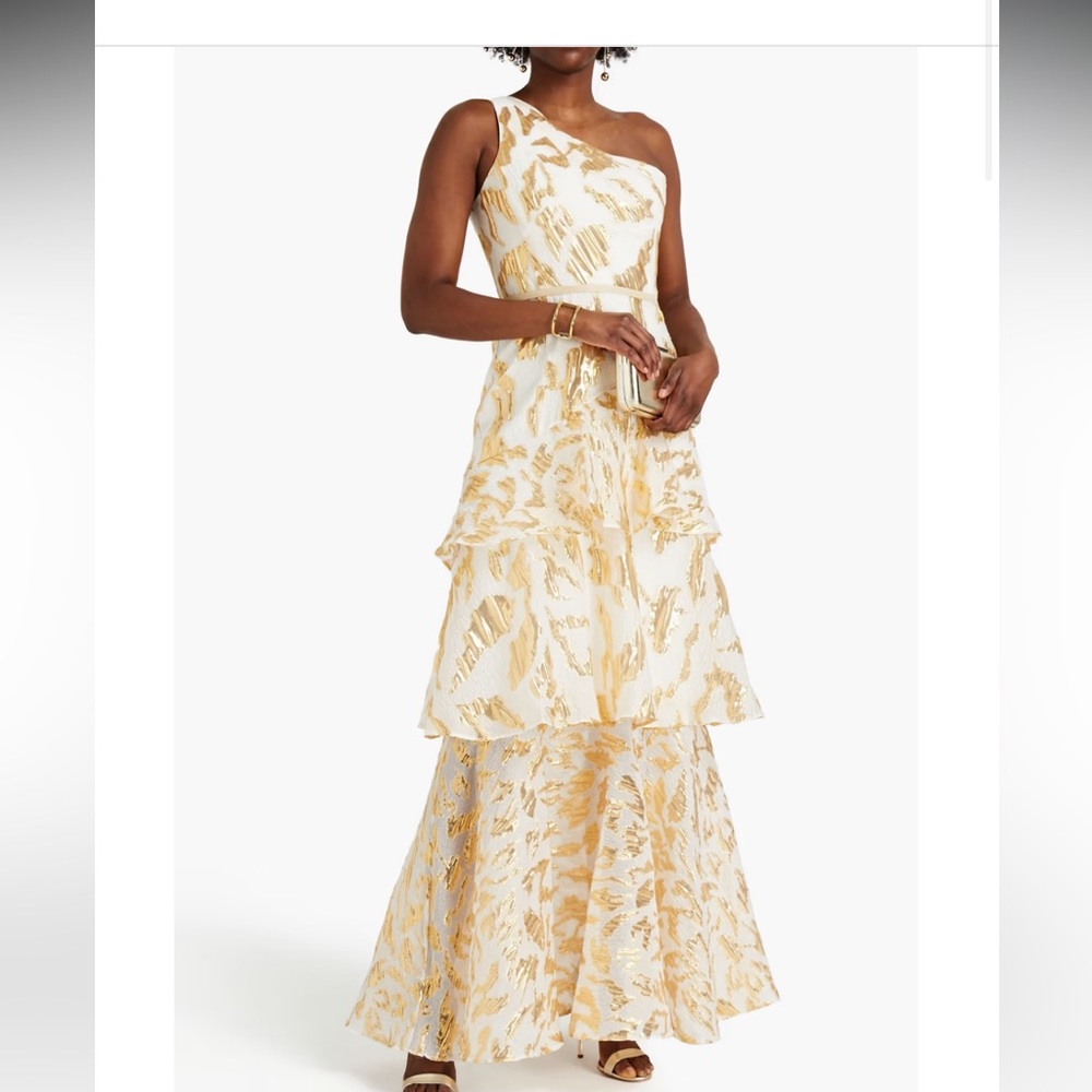 MARCHESA NOTTE
One-shoulder tiered brocade gown